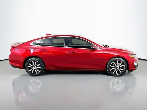 2022 Chevrolet Malibu FWD RS
