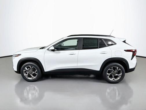 Summit White 2026 Chevrolet Trax LT