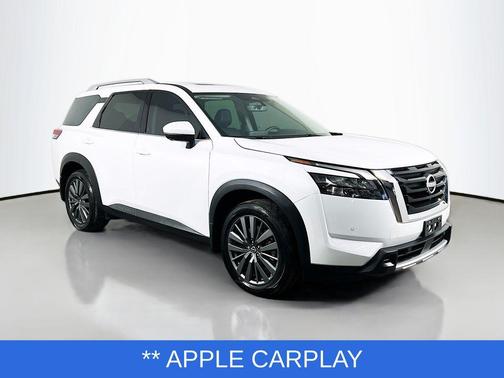 2025 Nissan Pathfinder SL 4WD