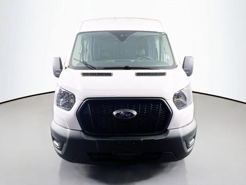 Oxford White 2024 Ford Transit-250 Base