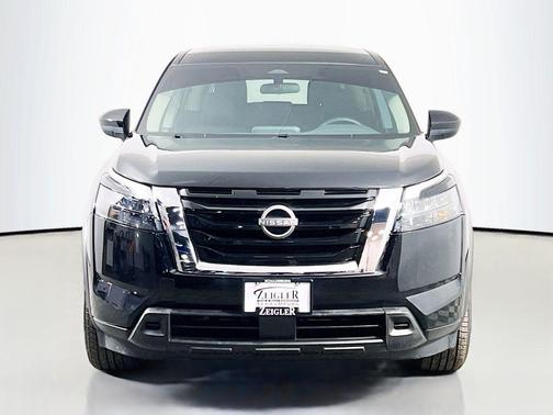 2024 Nissan Pathfinder S 4WD