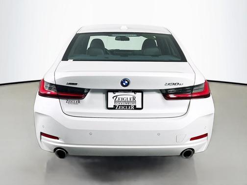 2024 BMW 330e Base