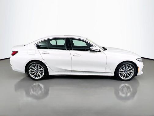 2024 BMW 330e xDrive