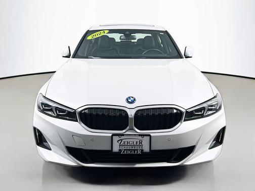 2024 BMW 330e xDrive