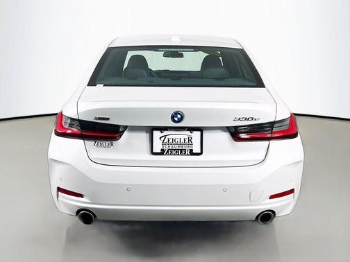 2024 BMW 330e xDrive