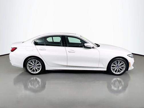 2024 BMW 330e xDrive