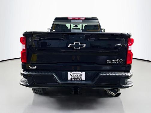 2022 Chevrolet Silverado 2500 High Country