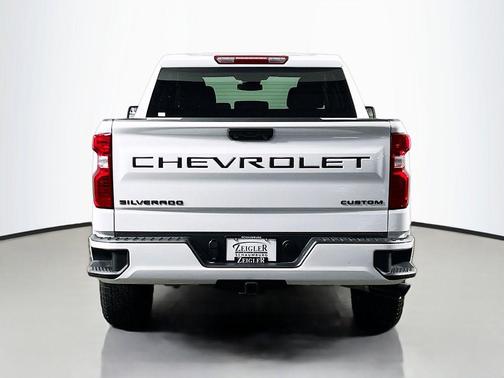 Summit White 2025 Chevrolet Silverado 1500 Custom