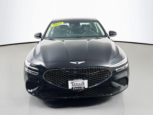2022 Genesis G70 2.0T AWD