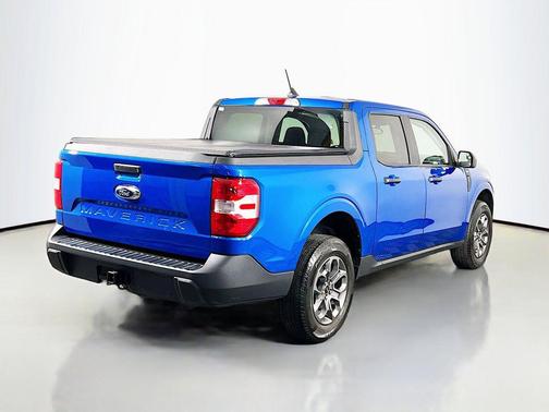 Velocity Blue Metallic 2022 Ford Maverick XLT