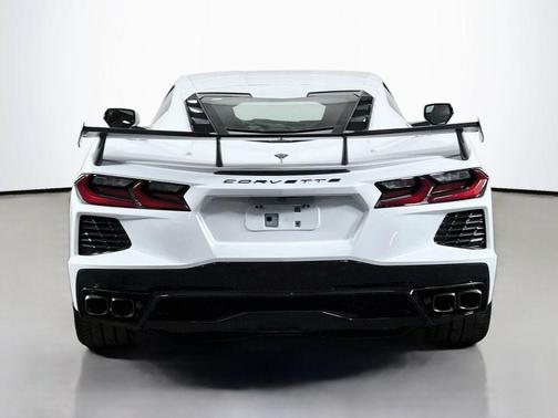 Arctic White 2022 Chevrolet Corvette Stingray w/1LT