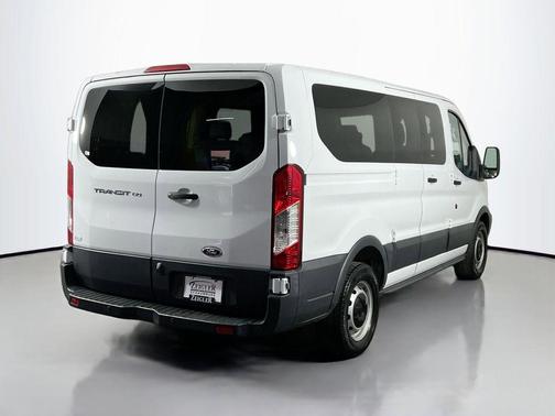 Oxford White 2018 Ford Transit-150 XL