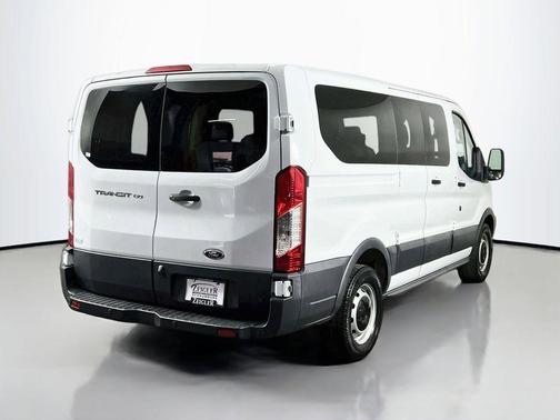 Oxford White 2018 Ford Transit-150 XL