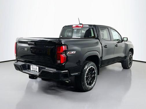 Black 2026 Chevrolet Colorado Z71