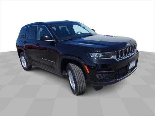 2022 Jeep Grand Cherokee Laredo
