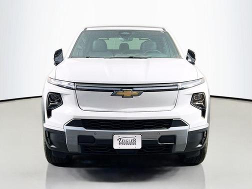 2026 Chevrolet Silverado EV LT