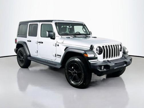 Silver Zynith Clearcoat 2022 Jeep Wrangler Unlimited Sport Altitude