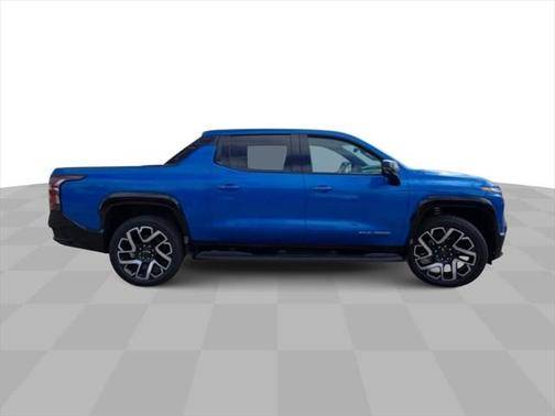 2025 Chevrolet Silverado EV RST