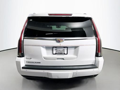 2020 Cadillac Escalade ESV Base