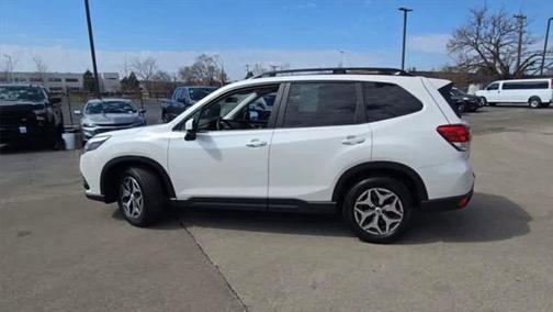 2022 Subaru Forester Premium