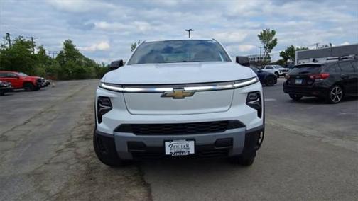 2025 Chevrolet Silverado EV LT