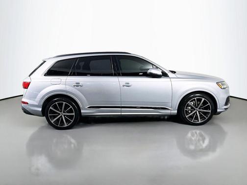 Florett Silver Metallic 2021 Audi Q7 55 Prestige