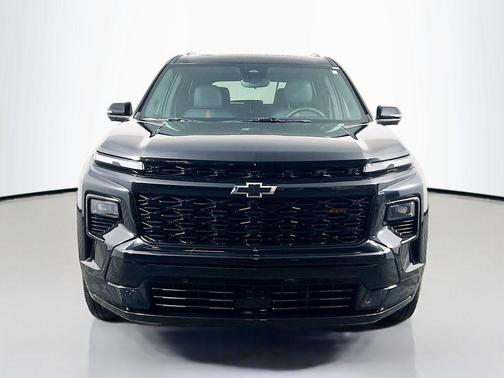 Mosaic Black Metallic 2024 Chevrolet Traverse RS