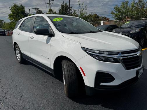 2022 Chevrolet Equinox LS