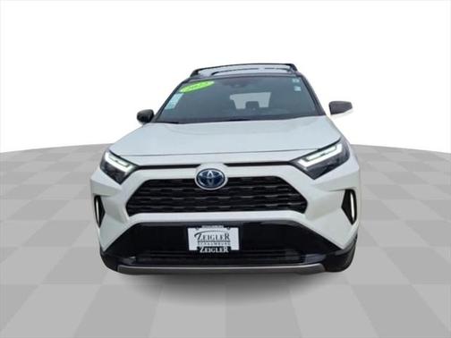 2022 Toyota RAV4 Hybrid SE