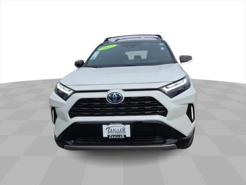 2022 Toyota RAV4 Hybrid SE