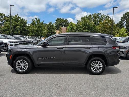 2023 Jeep Grand Cherokee L Laredo 4x2