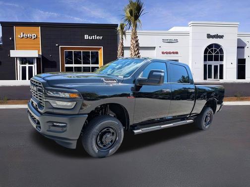 Diamond Black Crystal Pearlcoat 2026 RAM 2500 Tradesman Crew Cab 4x4 6'4' Box