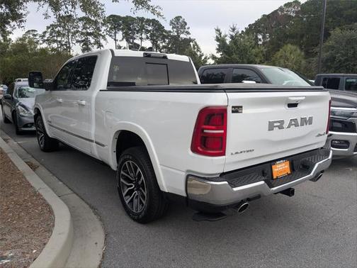 2025 RAM 1500 Limited Crew Cab 4x4 64' Box