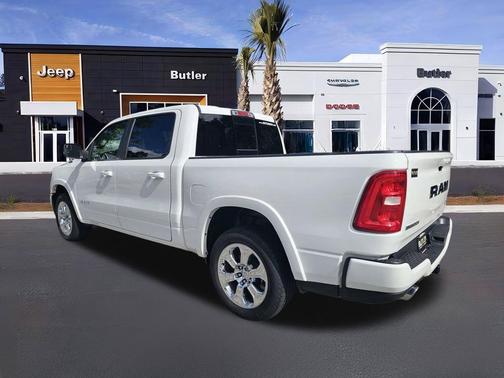 Bright White Clearcoat 2026 RAM 1500 Big Horn/Lone Star