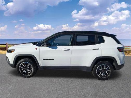 2025 Jeep Compass Trailhawk 4x4