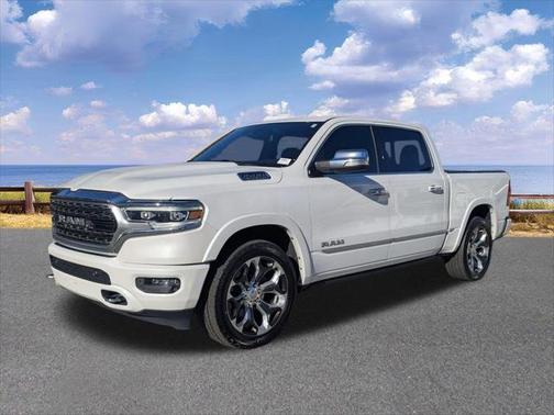 2022 RAM 1500 Limited Crew Cab 4x4 57' Box