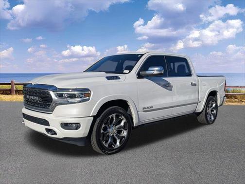 2022 RAM 1500 Limited Crew Cab 4x4 57' Box