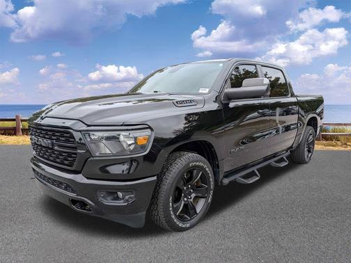 Diamond Black Crystal Pearlcoat 2023 RAM 1500 Big Horn/Lone Star