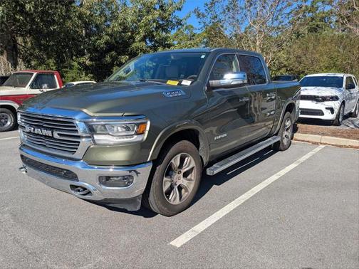 2021 RAM 1500 Laramie Crew Cab 4x4 57' Box