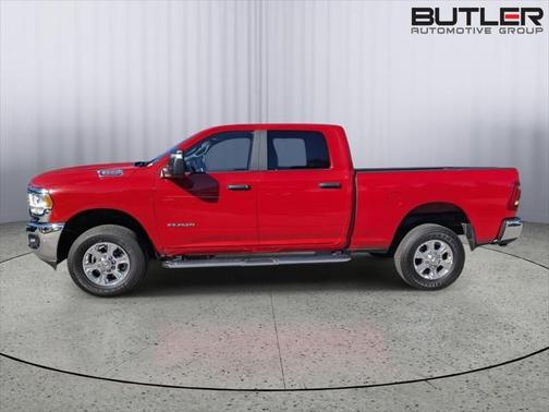 2024 RAM 2500 Big Horn Crew Cab 4x4 64' Box