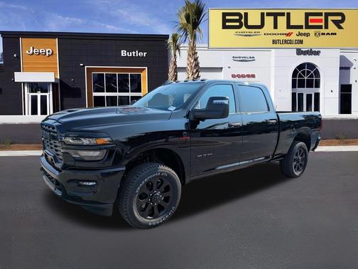 Diamond Black Crystal Pearlcoat 2026 RAM 2500 Big Horn Crew Cab 4x4 6'4' Box
