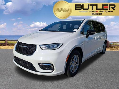 Bright White Clearcoat 2025 Chrysler Pacifica L