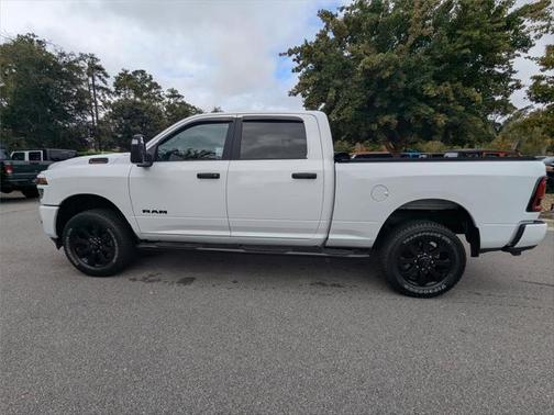 2025 RAM 2500 Big Horn Crew Cab 4x4 64' Box
