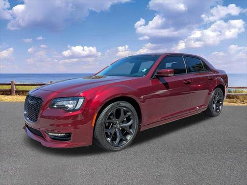 2023 Chrysler 300 Touring L