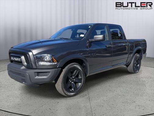 2024 RAM 1500 Classic Warlock Crew Cab 4x2 57' Box