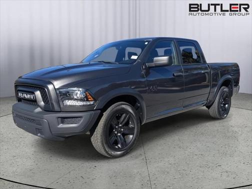 2024 RAM 1500 Classic Warlock Crew Cab 4x2 57' Box