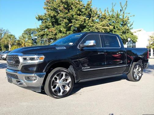 2021 RAM 1500 Limited Crew Cab 4x4 57' Box