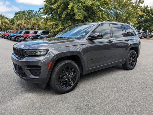 2024 Jeep Grand Cherokee Altitude 4x2