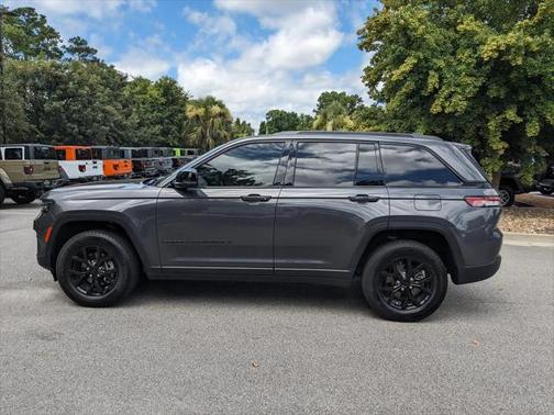 2024 Jeep Grand Cherokee Altitude 4x2