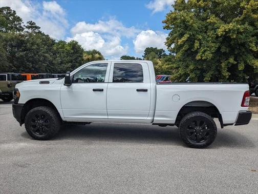 2024 RAM 2500 Tradesman Crew Cab 4x4 64' Box
